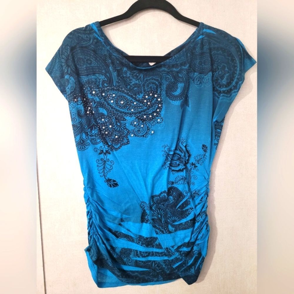 Charming Charlie ruched side top